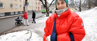 Lågt metallräcke blev hennes fall – Anita Lundberg en av de många cyklister som skadas i Uppsalatrafiken