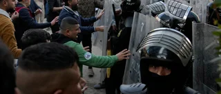Protester vid Sveriges ambassad i Bagdad