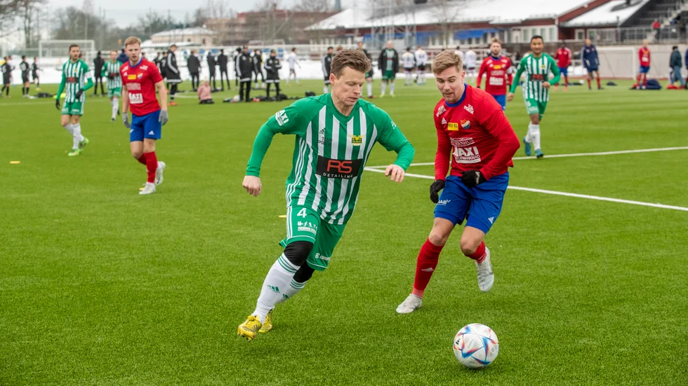 Zeros och Boren nådde slutligen båda semifinal i Maif:s Kick off-cup. Här en bild från gruppspelet där Boren vann med 1-0. 