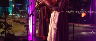 Antinationalistisk feministisk folkmusik