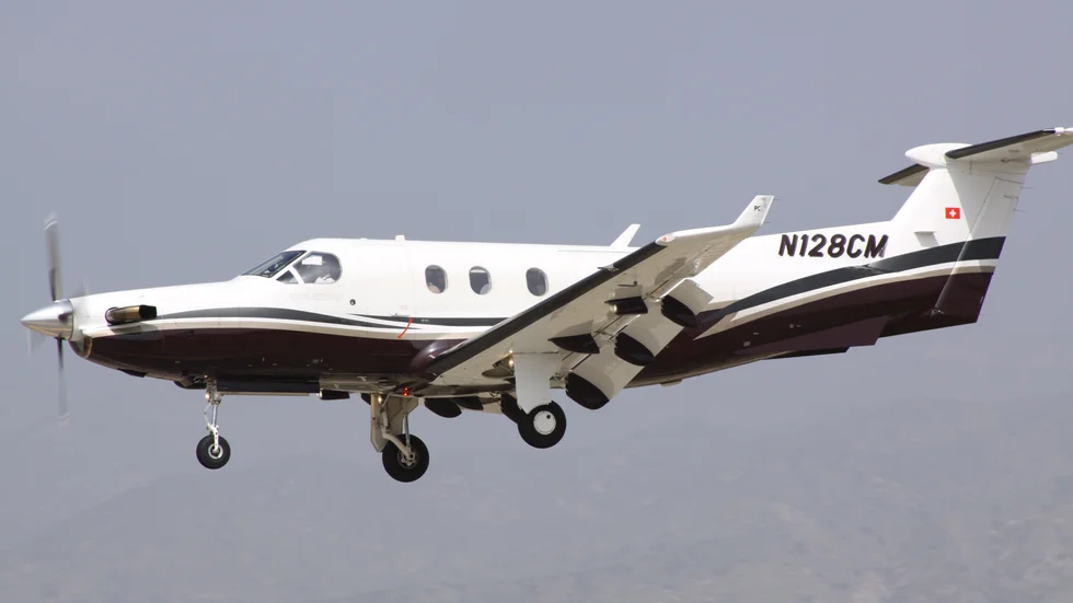 Ett flygplan av modellen Pilatus PC-12, tagen i ett annat sammanhang. Arkivbild.