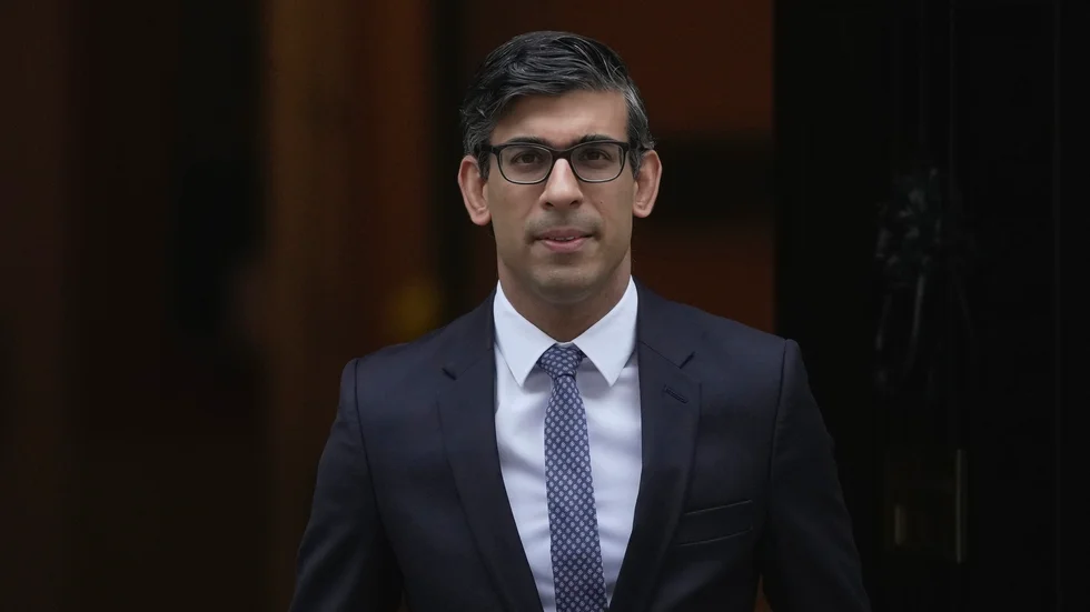 Storbritanniens premiärminister Rishi Sunak utanför 10 Downing Street i London i onsdags.