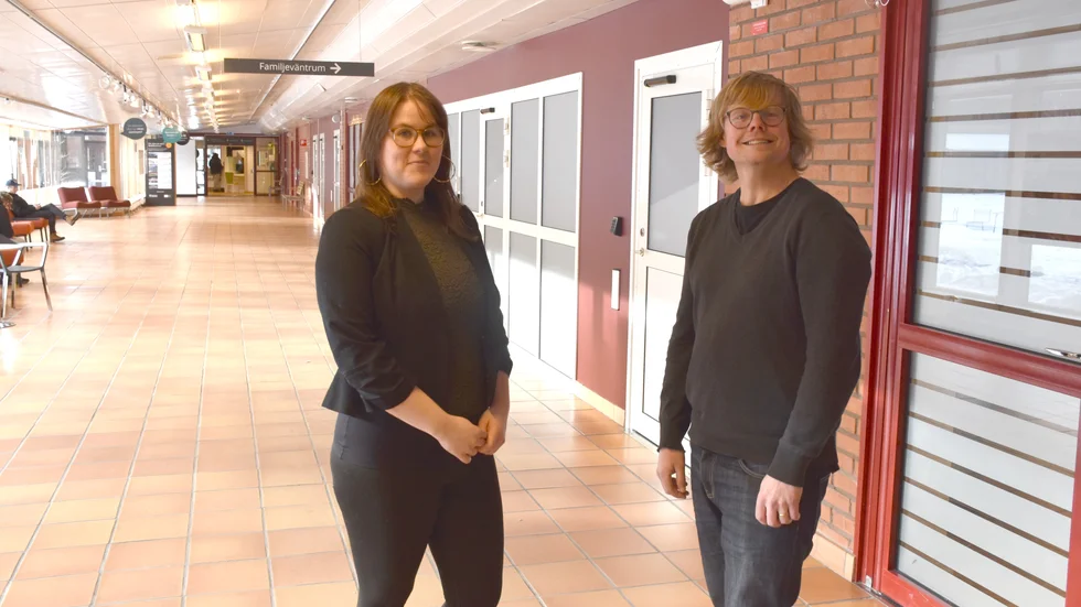 På senare tid har antalet svar på svenska ökar för Micael Silenstam och Johanna Englund, inflyttarservice, som sköter återkopplingen på nyhetsbrevet Det enkla livet/Change Your Life.
