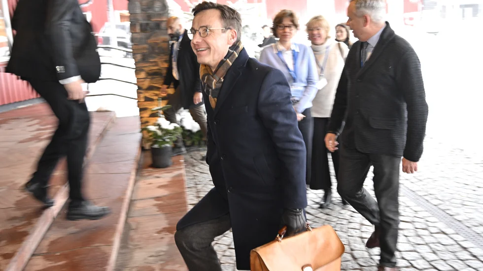 Statsminister Ulf Kristersson (M) anländer till Folk och Försvars rikskonferens i Sälen på söndagen.