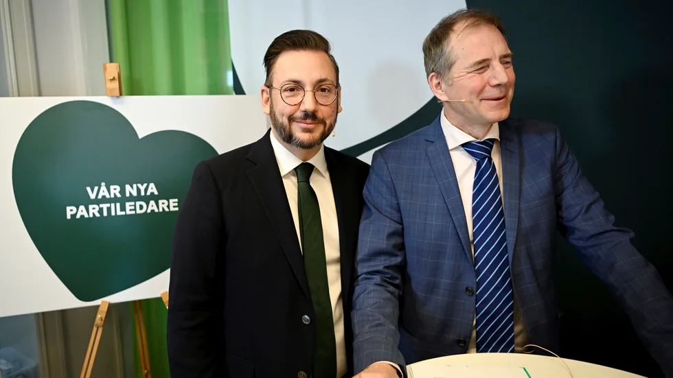 Centerpartiets valberedningen föreslår Muharrem Demirok (C) som ny partiledare för Centerpartiet. Till höger valberedningens ordförande Jan Andersson.