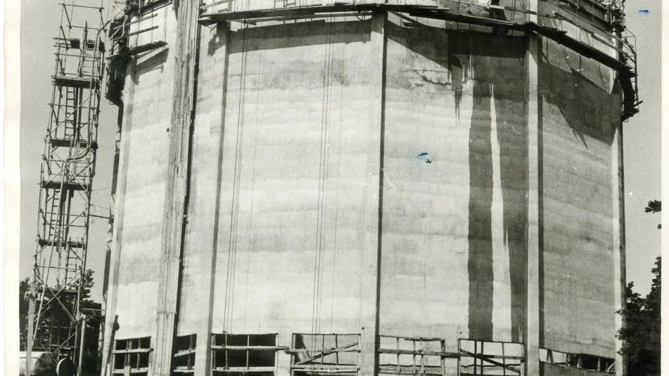 Bygget. En bild från bygget av nya vattentornet i Västervik hösten 1957.