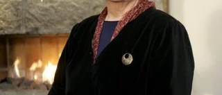 Hon älskar skådespelandet