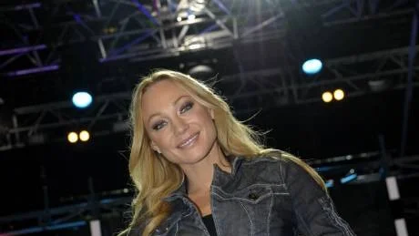 Charlotte Perrelli är den som nämnts mest i favoritsnacket inför årets Melodifestival. Hennes discolåt "Hero" går ut som nummer ett på lördag kväll.Foto: Janerik Henriksson/Scanpix