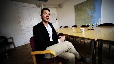 - Nu är det tjänstemännens uppgift att spara utan att det påverkar kvaliteten på skolornas verksamhet, säger Roger Psajd (M). Arkivbild: Ola Axman