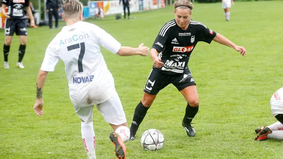 Josefine Thörnlund och hennes Fanna BK fick åka från Gimo utan poäng.