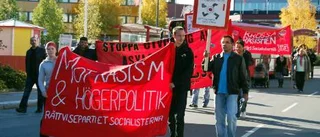 De demonstrerade mot rasister i fullmäktige