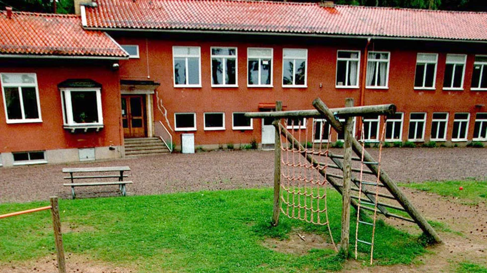 Malexanders skola medan den ännu levde som skola. Den lades ner 2005.