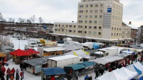 Den 221:a vintermarknaden i Gällivare är över och den får godkänt av besökare, men också knallar.                   FOTO: John Filipsson