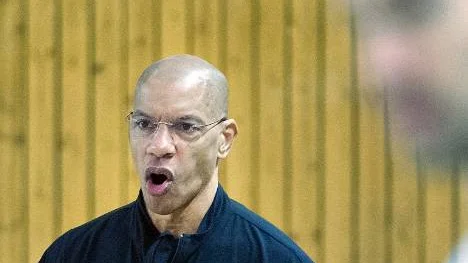 Charles Barton har hittat sin andre amerikanske spelare.