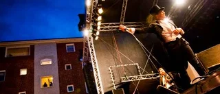 Hives - en självsäker livemaskin på briljant rutin