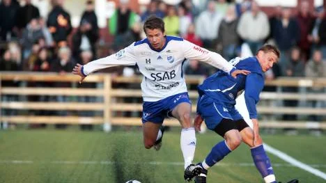 Jakob Enersen flyttar till Stockholm - men ska ändå spela resten av matcherna för IFK Luleå.