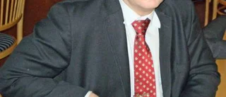 Kniven gick rakt genom halsen