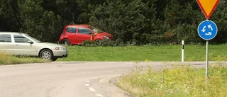 Stulen bil i rondellolycka