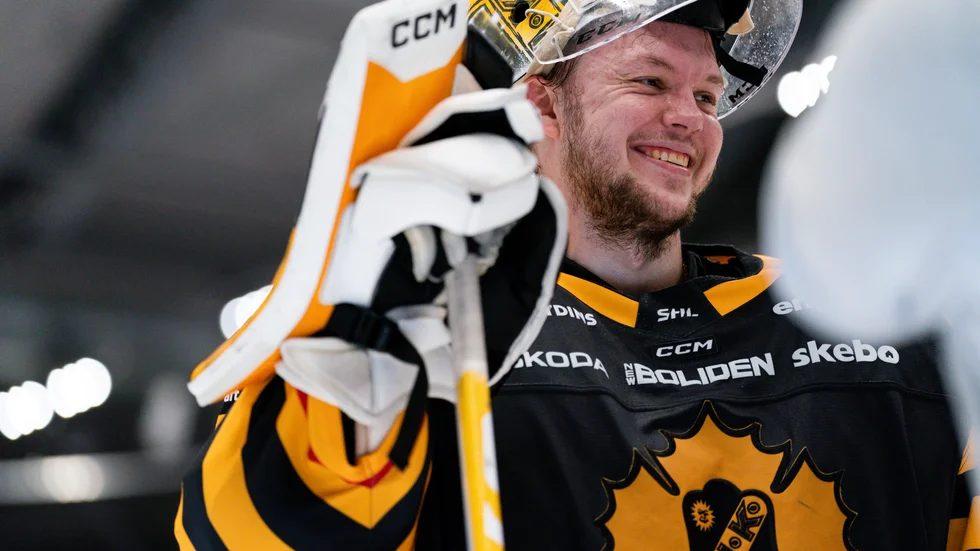 Linus Söderström räddade samtliga 27 försök från Örebro och höll nollan i den tredje SM-semifinalen.
