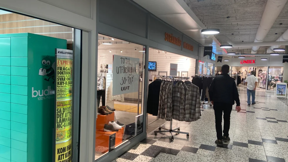 Nu skyltas det om total utförsäljning.