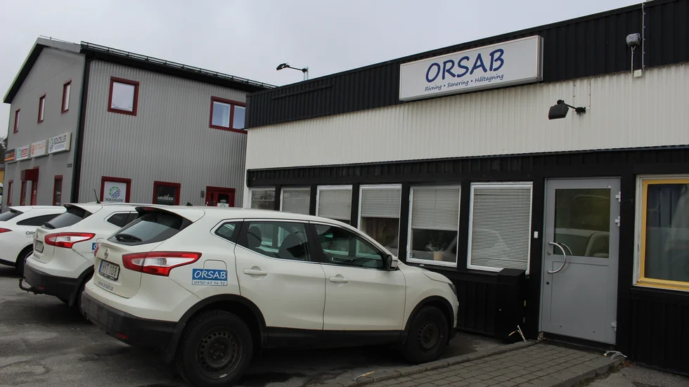 Ingen på kontoret vill prata med VT under tisdagen, utan hänvisar till företagets platschef på Gotland. Under eftermiddagen får vi dock ett svar på mejl från vice vd Stina Dahl.