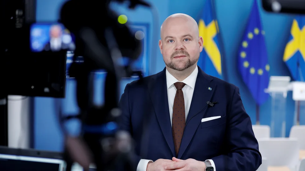 Landsbygdsminister Peter Kullgren (KD) skriver i NSD med anledning av de höjda kvoterna för strömmingsfiske.