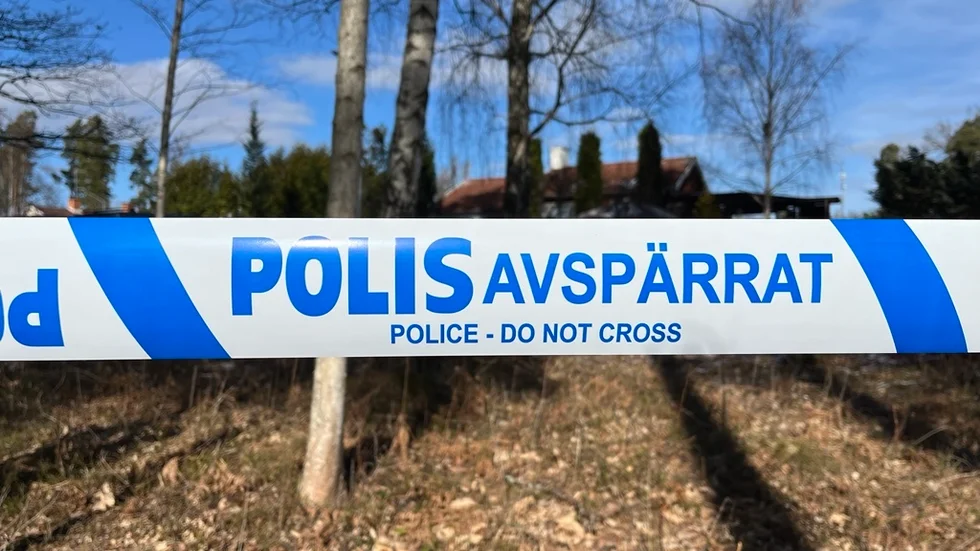 Polisen fortsätter undersöka den misstänkte skyttens fastighet. 