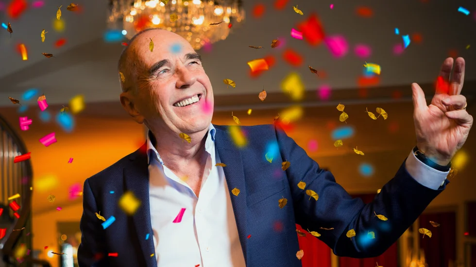 Lennie Norman blandar nytt material med det bästa ur de båda "gubbvarning-showerna" på en sista finalturné.