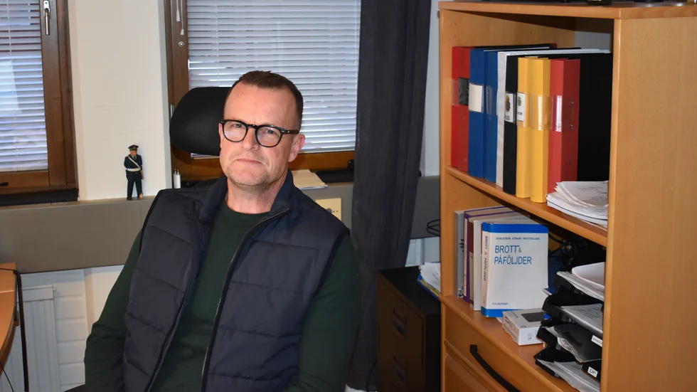 Johann Kristiansson säger att det blev ett polisiärt ärende först när kvinnan kom in till Lasarettet.