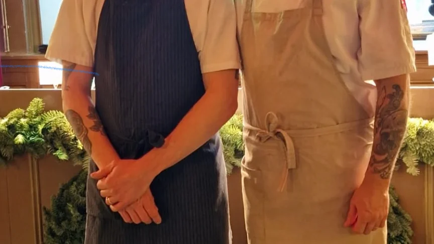 Fredrik Ringman och Jesper Törnquist kommer till Enköping för att laga mat.