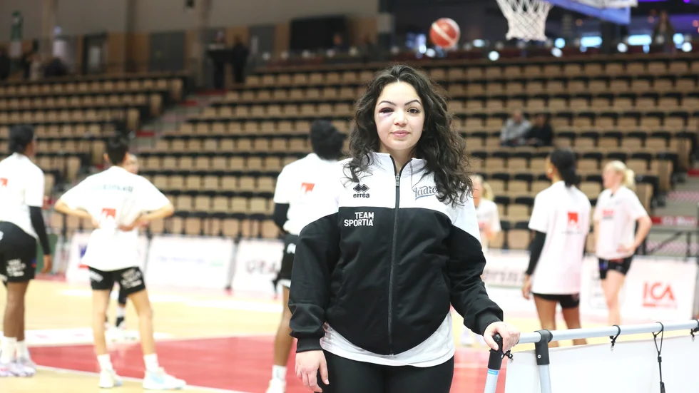 Helin Agnig gjorde tre säsonger på Gotland. Här med en rejäl blåtira efter en match med Visby Ladies.