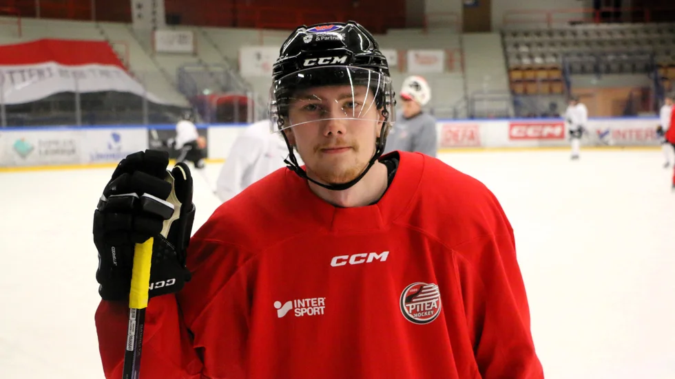 Victor Edström är tillbaka i Piteå Hockey som spelar dubbkla hemmamatcher i helgen.