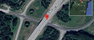 Stillastående personbil skapar problem