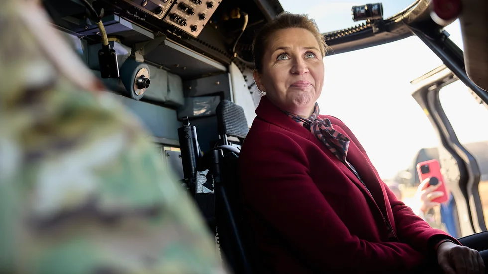 Danmarks statsminister Mette Frederiksen föreslår utökade försvarsutgifter och värnplikt. Arkivbild.