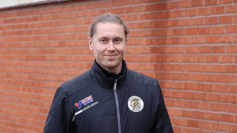 Scott Hector har fått bukt med sin skada och har nu fått klartecken till spel.