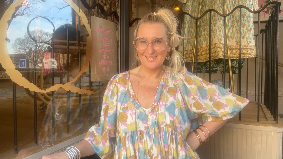 Elina Proctor berättar om öppningen av nya butiken i Strängnäs.