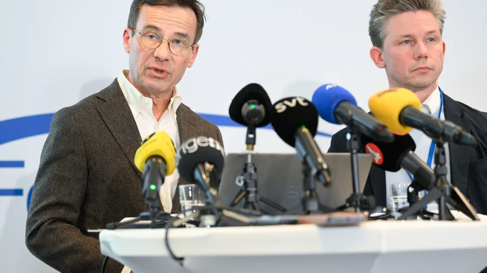 Statsminister Ulf Kristersson (M) och försvarsminister Pål Jonson (M) ska presentera ett nytt militärt stödpaket till Ukraina på tisdagen. Bilden är tagen vid Folk och Försvars rikskonferens i Sälen i januari.
