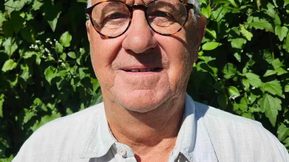 Per-Åke Fahlén ville bara hjälpa det gamla paret att betala sin parkering men hamnade mitt i en tvist mellan Epark, kommunen och Securitas.