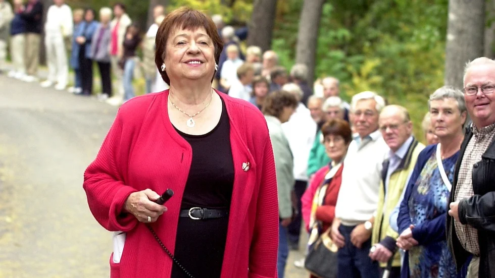 När Vrinnevisjukhuset som akutsjukhus var hotat i början av 2000-talet väcktes Berits Malmqvists kamplust till liv och hon uppmanade invånarna i Norrköping med omnejd att protestera. 