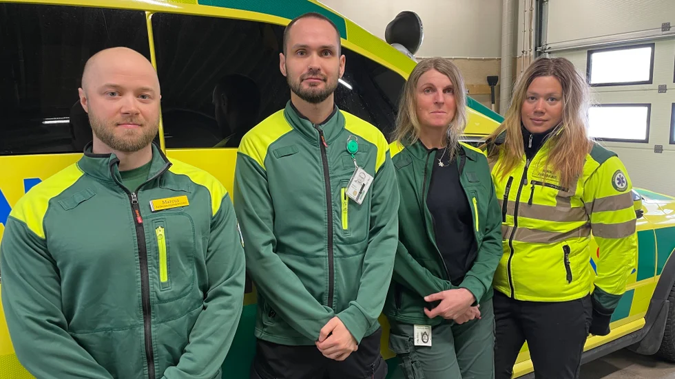 En del av ambulansstyrkan i Kiruna. Marcus Åkerholm, Robin Nildén Araya, Linda Fabricius och Henrika Sandlund. 