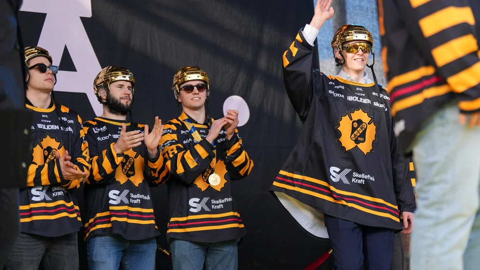 Alexander Hellnemo vände tillbaka till Skellefteå och AIK på lån och fick kröna säsongen med ett SM-guld. 