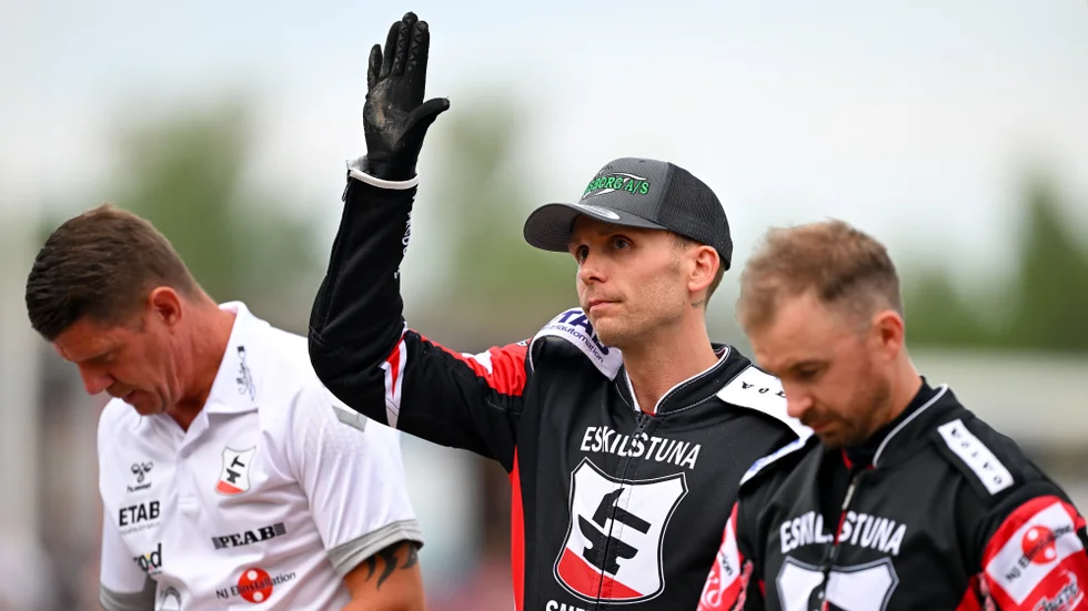 Michael Jepsen Jensen skulle inte köra mot Piraterna. Ändå stod han på startlinjen.