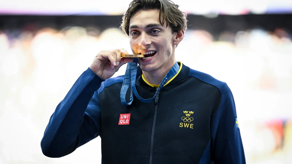 Armand Duplantis tog guld och satte världsrekord i OS i Paris. Arkivbild.