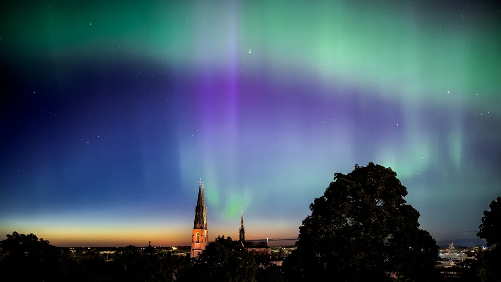 Uppsalaborna kunde under natten njuta av ett spektatulärt skådespel på natthimlen.