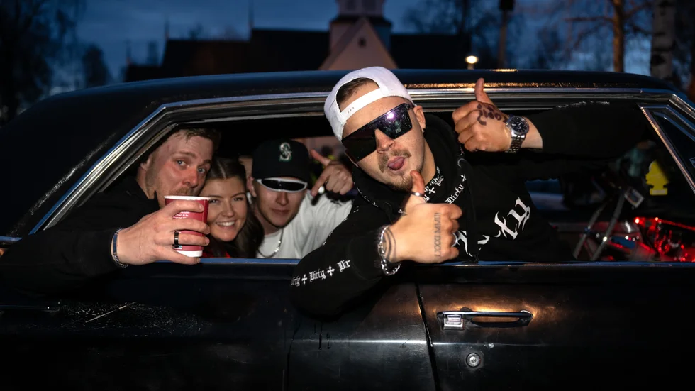"Ni var också unga en gång i tiden så låt dagens ungdomar ha roligt nån gång per år utan att ni klagar och gnäller hela tiden", skriver insändarskribenten. (Arkivbild)