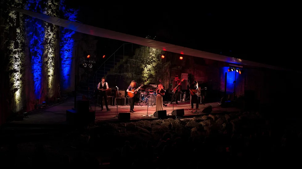 Bild från Hide blues 2015, när Lisa Lystam family band spelade. Sommaren 2024 kommer de tillbaka.