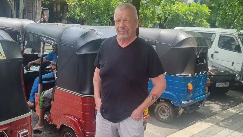 "På sätt och vis är det skönt att alla avsnitt har sänts nu. Det blir så mycket runt oss deltagare och därför har det varit skönt att fly fältet lite till Sri Lanka", säger Heikki Pohjolainen efter Hotell Romantik.