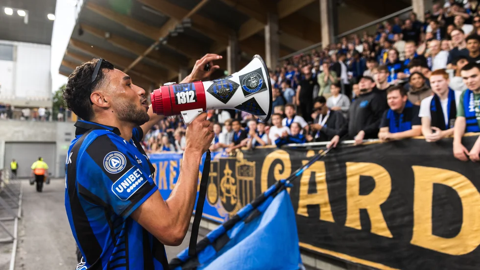 Joakim Persson jublar efter vinsten mot GAIS.