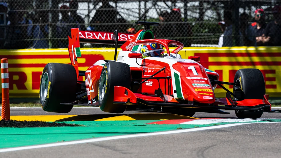 Dino Beganovic hade en motig sista helg i Italien och slutade sexa i formel 3-mästerskapet.