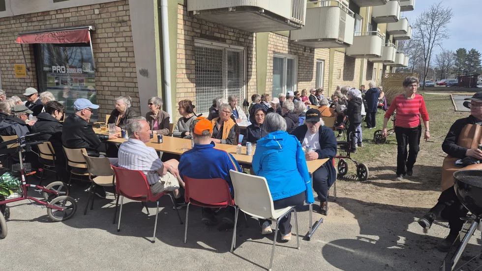 PRO Skurholmen anordnade grillfest.